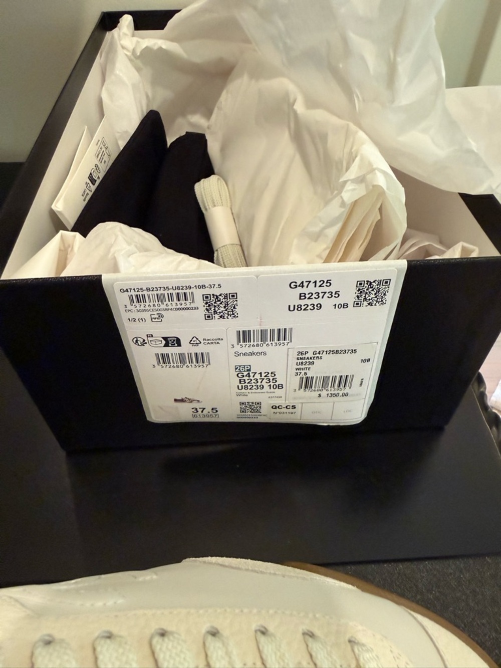 RARE SS 26 CHANEL NEW Samba Style White Leather Low-Top Sneakers with Gum Sole - Picture 5 of 6